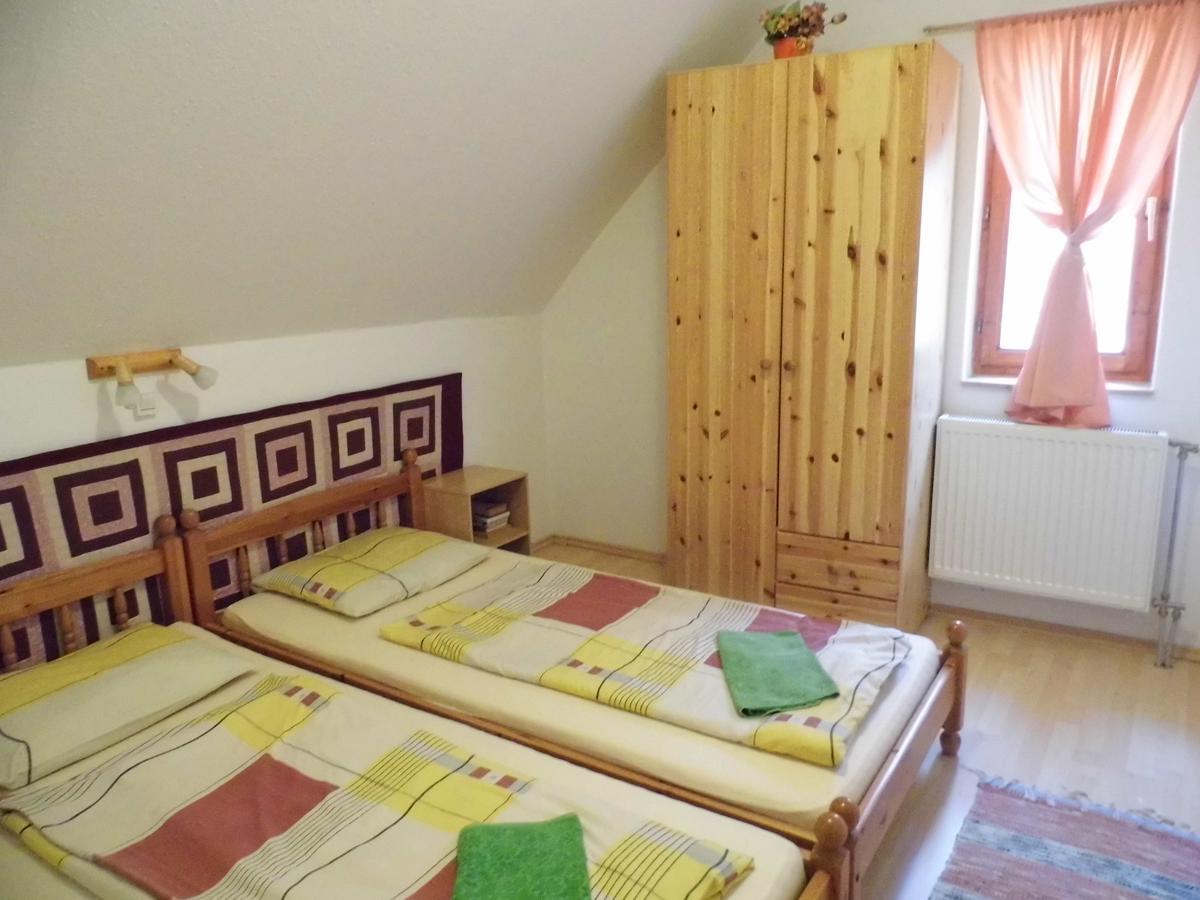 Bakonyi Apartmanhaz Eplény Exteriér fotografie